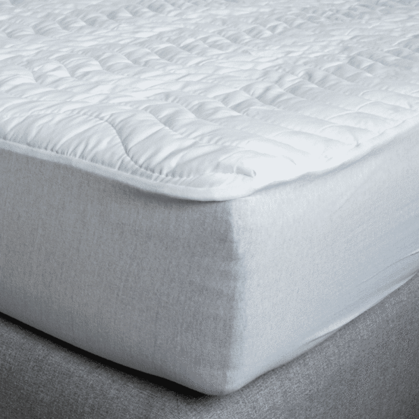 Waterproof mattress cover MARIA PU/quilted (with skirt)